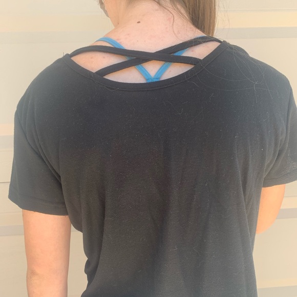 Rose t-shirt - Picture 3 of 3